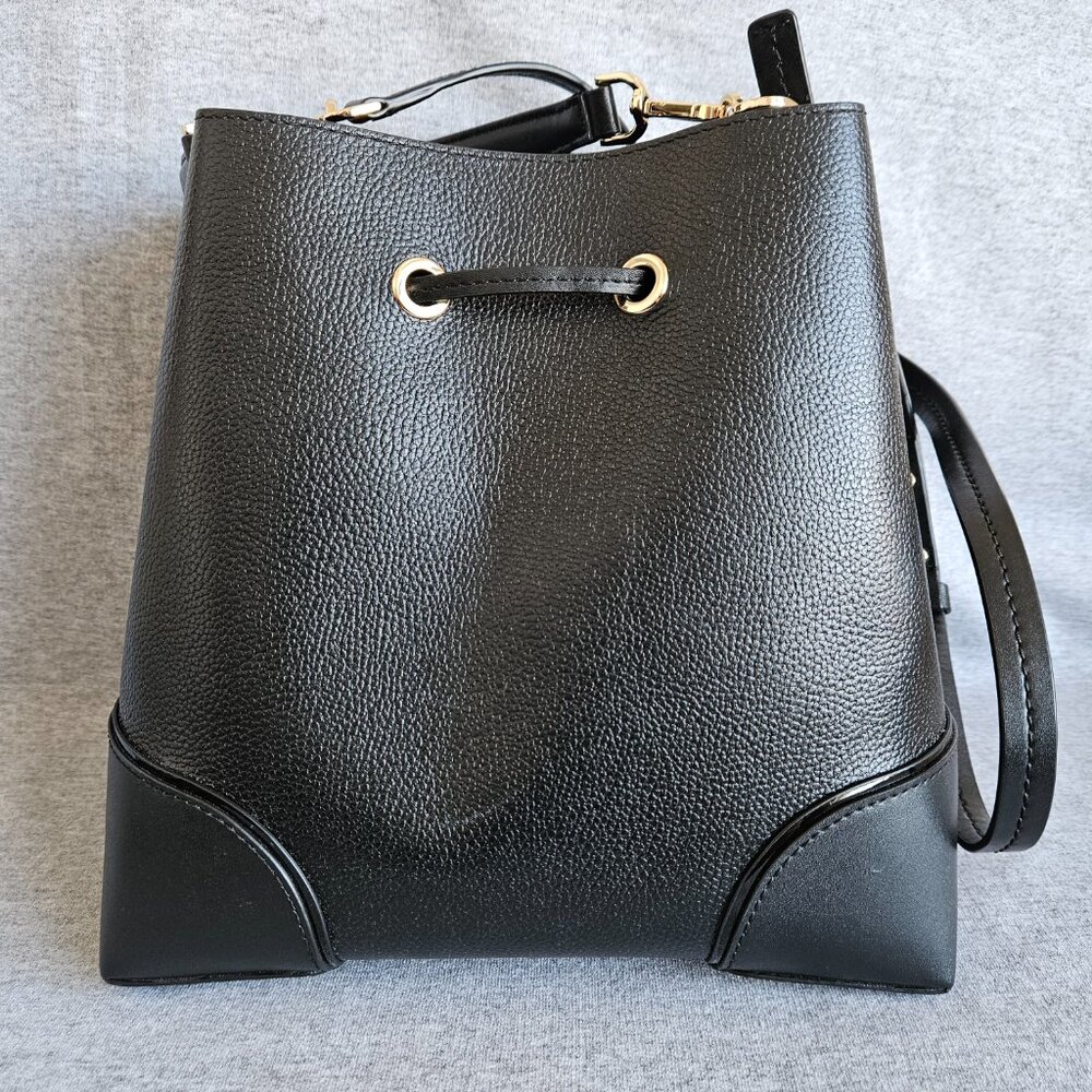 Michael Kors Mercer Gallery Convertible Bucket Leather Shoulder Bag Black/Gold - Picture 3 of 16